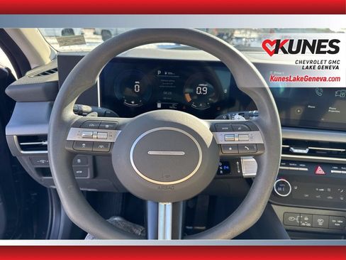 Used 2025 Hyundai Sonata SEL FWD image 22