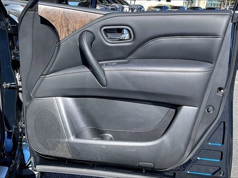 Certified 2024 INFINITI QX80 Premium Select w/ Cargo Package image 24