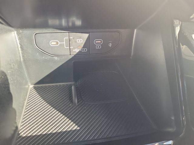 Used 2024 Kia Sorento SX FWD image 35