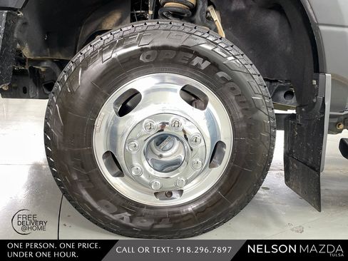 Used 2022 Ford F350 Lariat w/ Lariat Value Package image 11