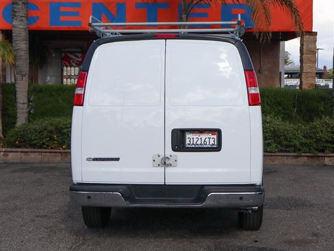 Used 2022 Chevrolet Express 2500 w/ Communications Package image 7