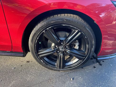 Used 2023 Honda Accord Sport image 14