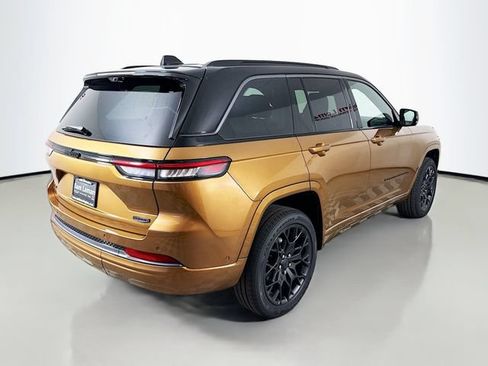 New 2026 Jeep Grand Cherokee Summit AWD/4WD image 7