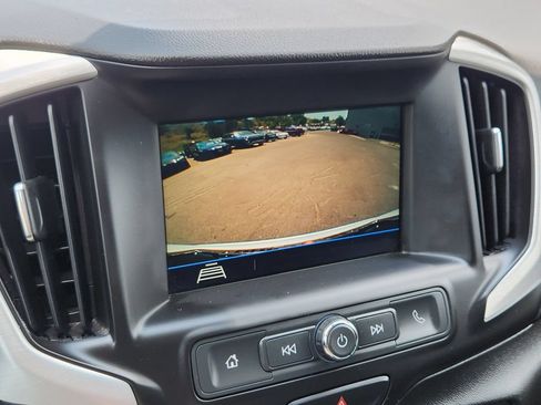 Used 2018 GMC Terrain SLE FWD image 17