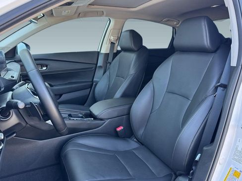 Certified 2025 Honda Accord Touring image 5