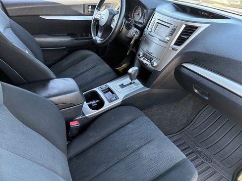 Used 2014 Subaru Outback 2.5i Premium AWD/4WD image 13