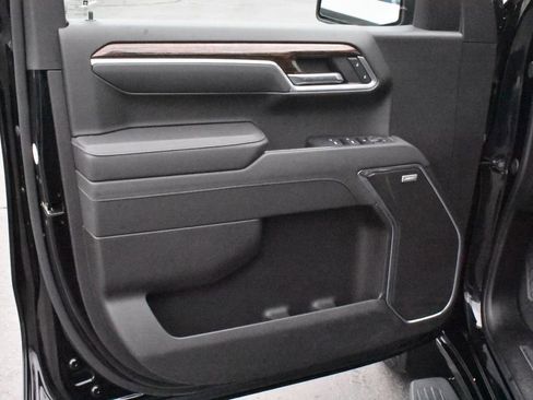 Certified 2025 GMC Sierra 1500 Elevation image 13