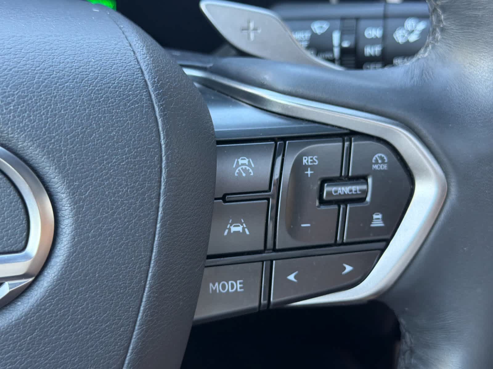 Used 2023 Lexus RX 350h w/ Cold Area Package AWD/4WD image 26