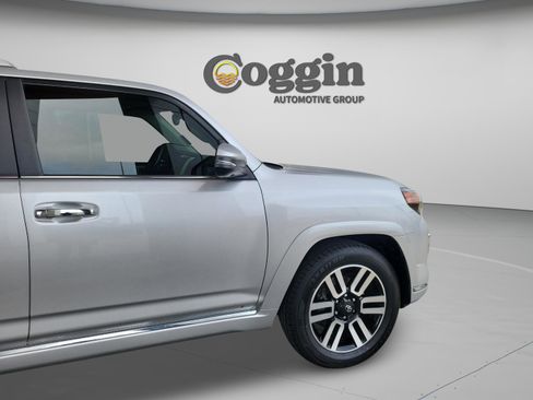 Used 2023 Toyota 4Runner Limited image 30