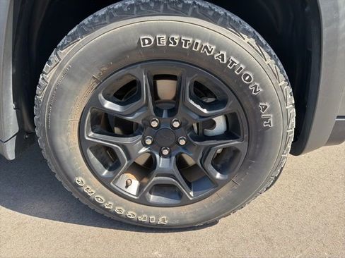 Used 2022 Jeep Cherokee Latitude image 9