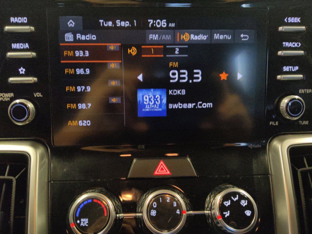 Used 2022 Kia Sorento LX FWD image 25
