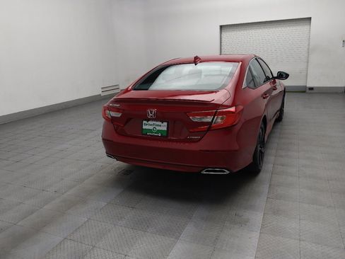 Used 2018 Honda Accord Sport image 9