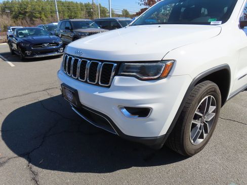 Used 2021 Jeep Grand Cherokee Limited w/ Luxury Group II image 9