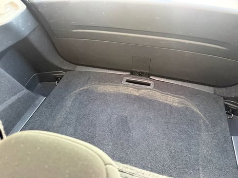 Used 2025 Nissan Rogue SV image 11