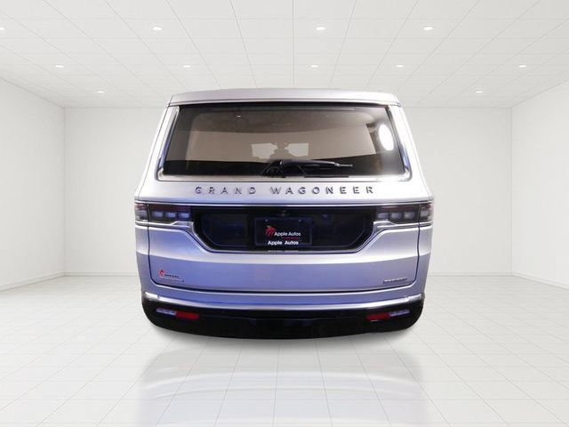 Certified 2023 Jeep Grand Wagoneer Series III w/ HD Trailer Tow Package AWD/4WD image 6