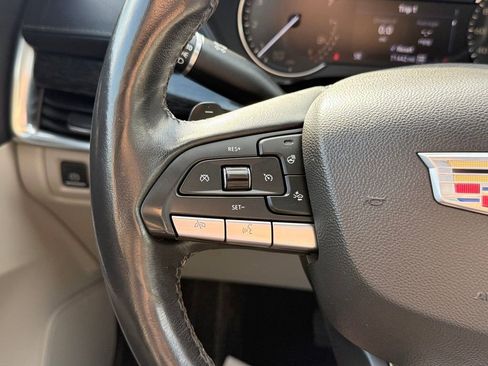 Used 2021 Cadillac XT4 Premium Luxury AWD/4WD image 38