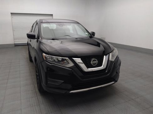 Used 2019 Nissan Rogue S FWD image 14