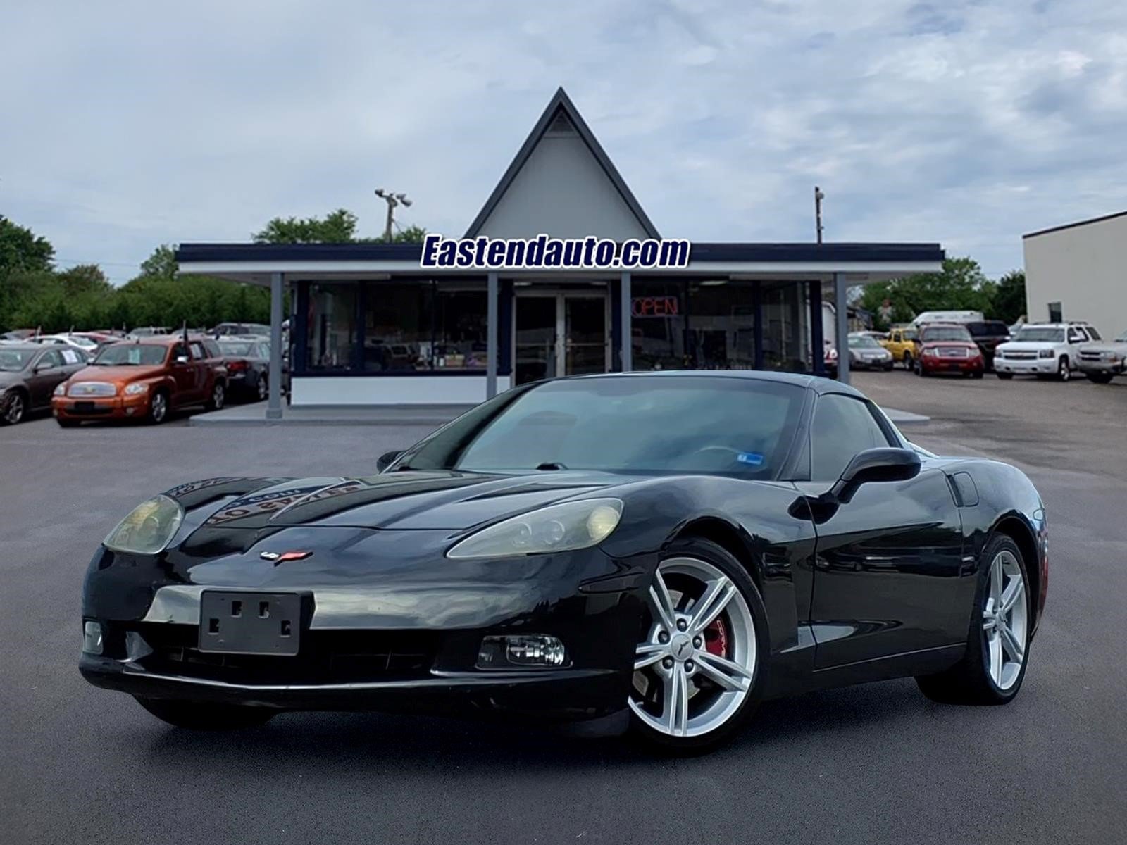 Used 2010 Chevrolet Corvette Coupe w/ Preferred Equipment Group RWD image 1
