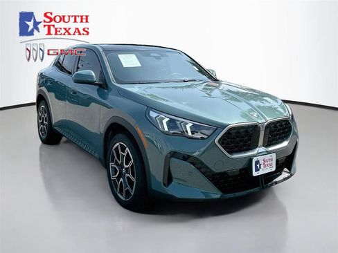 Used 2025 BMW X2 xDrive28i w/ Technology Package AWD/4WD image 1
