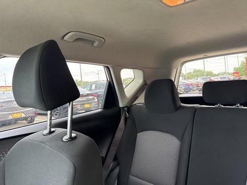 Used 2025 Kia Soul LX w/ LX Technology Package FWD image 30