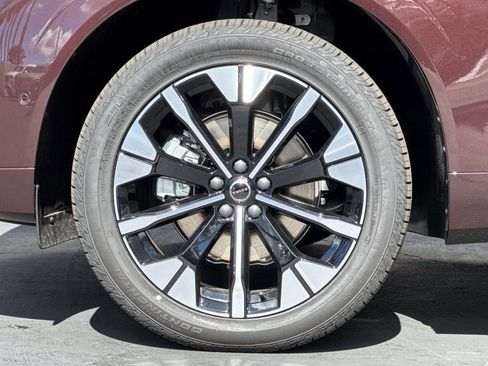 New 2026 Volvo XC60 B5 Plus w/ Climate Package image 25