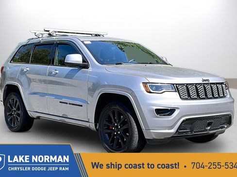 Certified 2021 Jeep Grand Cherokee Laredo X AWD/4WD image 1