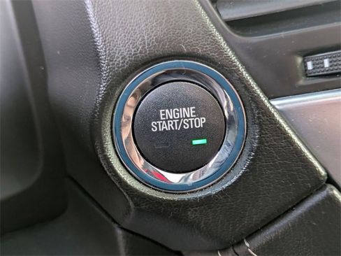 Certified 2020 Chevrolet Suburban LT w/ Luxury Package image 25