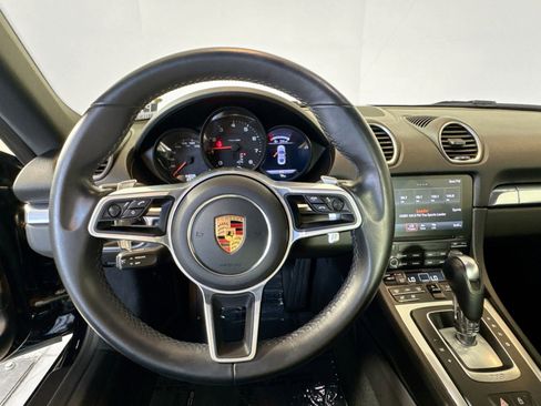 Certified 2022 Porsche 718 Cayman RWD image 14