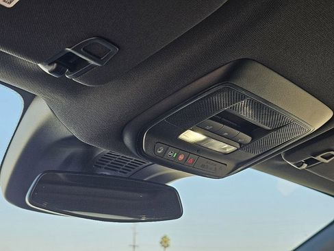 Used 2025 Chevrolet Blazer EV LT image 29