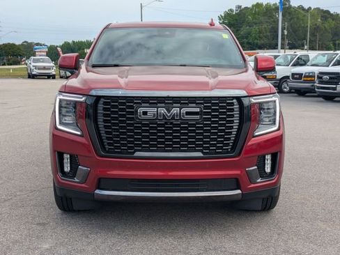 Used 2023 GMC Yukon XL Denali Ultimate AWD/4WD image 7