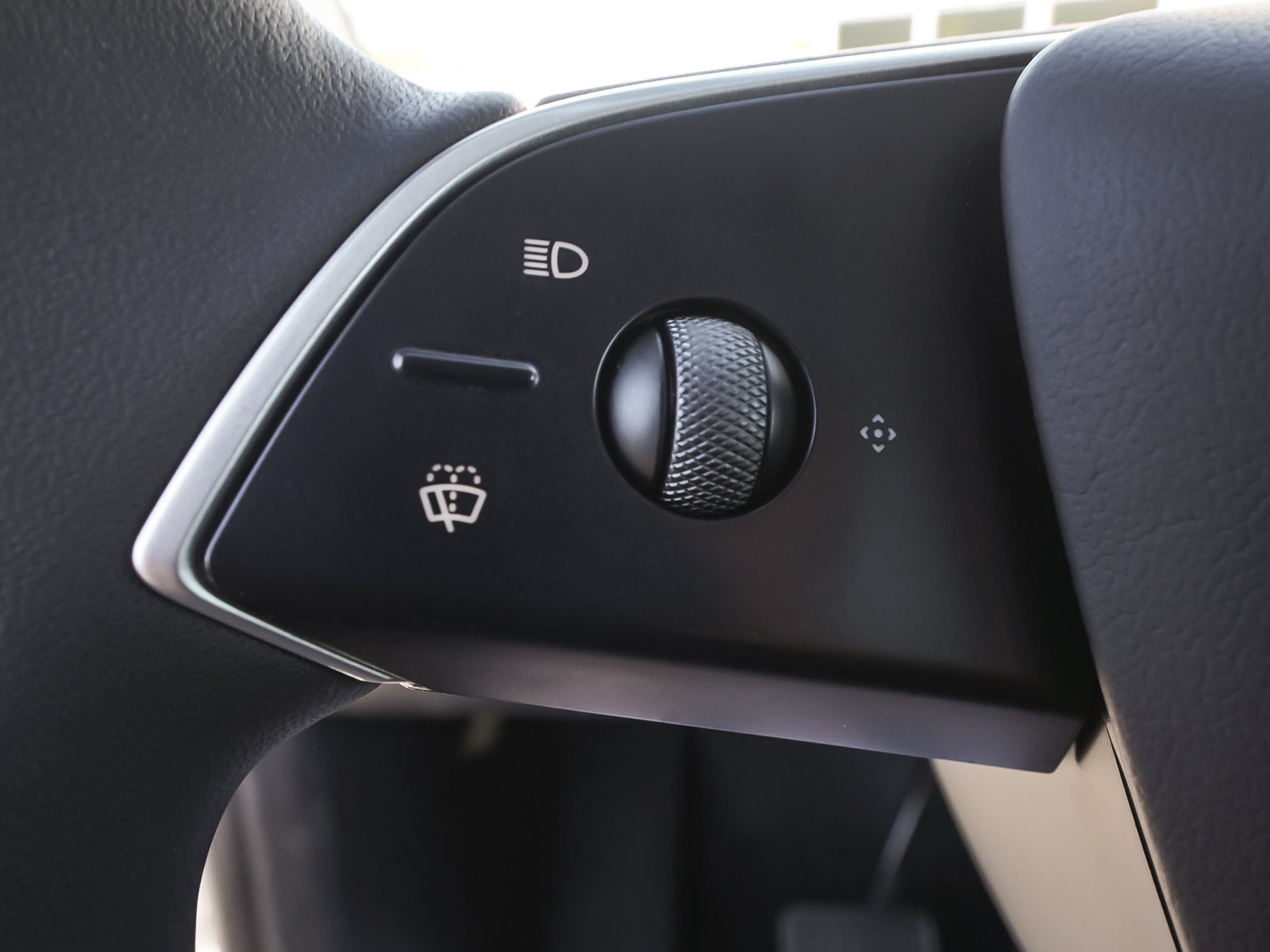 Used 2026 Tesla Model Y Long Range AWD/4WD image 19