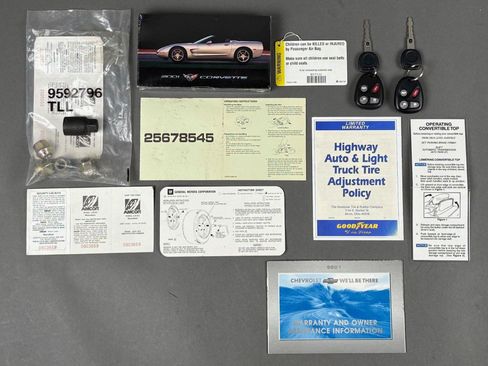Used 2001 Chevrolet Corvette Convertible w/ Preferred Equipment Group2 RWD image 2