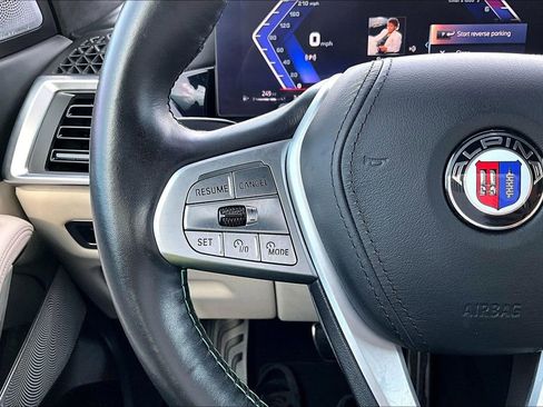 Used 2024 BMW ALPINA XB7 image 26