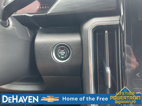 Used 2025 GMC Acadia Elevation FWD image 17