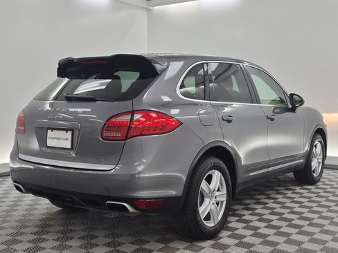 Used 2013 Porsche Cayenne AWD/4WD image 9