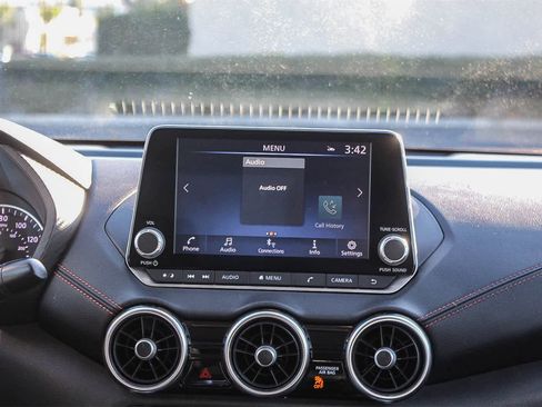 Used 2023 Nissan Sentra SR w/ SR Premium Package image 20