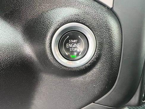 Used 2023 Chevrolet Silverado 1500 Custom image 12