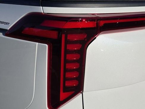New 2026 Kia Carnival SX Prestige FWD image 12