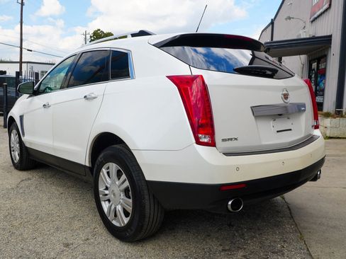 Used 2016 Cadillac SRX Luxury w/ Driver Awareness Package image 5