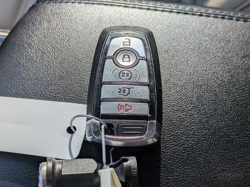 Used 2024 Ford Edge SEL w/ Convenience Package image 33