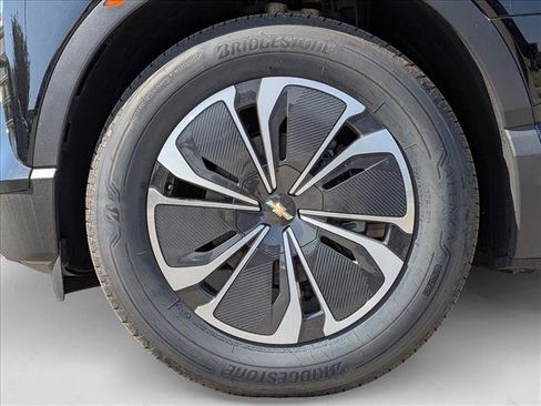 New 2025 Chevrolet Blazer EV LT image 18