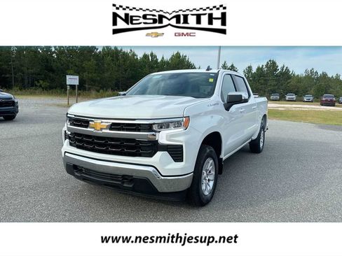 Used 2026 Chevrolet Silverado 1500 LT AWD/4WD image 1
