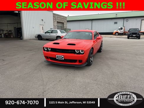 Used 2022 Dodge Challenger SRT Hellcat Redeye image 3