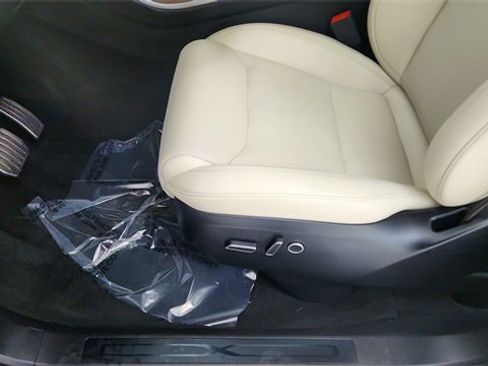 Used 2024 Tesla Model X image 37