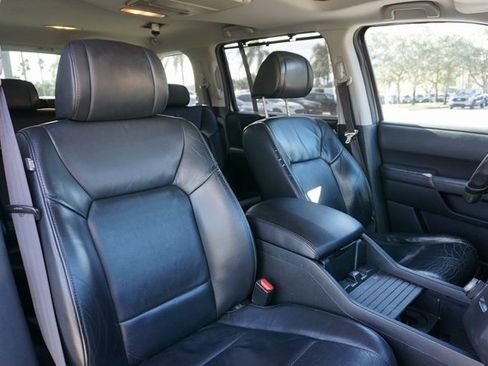 Used 2011 Honda Pilot Touring image 2