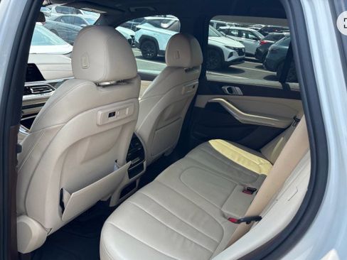 Used 2019 BMW X5 xDrive40i w/ Convenience Package AWD/4WD image 7