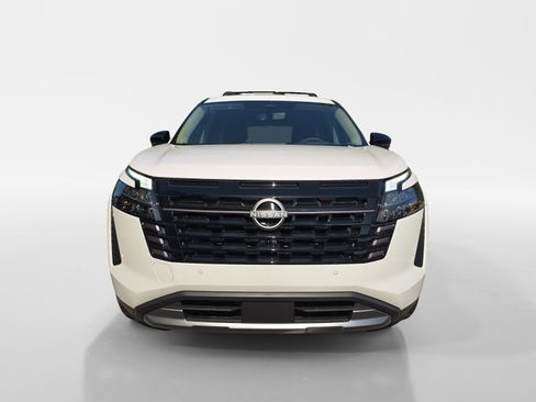 New 2026 Nissan Pathfinder Platinum AWD/4WD image 8