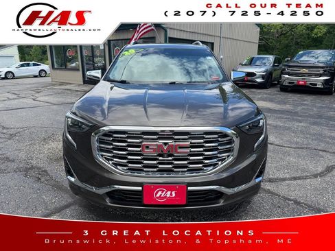 Used 2020 GMC Terrain Denali w/ Denali Premium Package AWD/4WD image 9