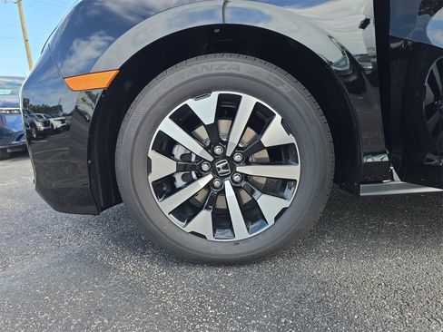 New 2026 Honda Odyssey EX-L image 10