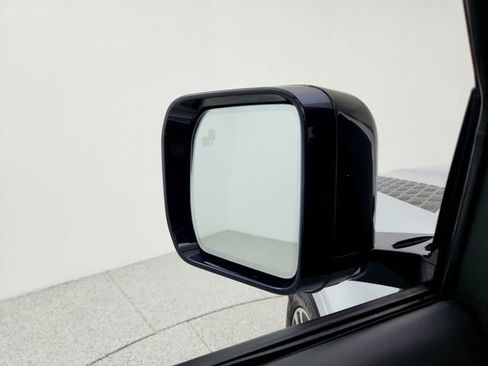 Certified 2022 Land Rover Defender 110 XS Edition image 19